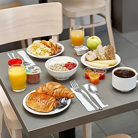 Paris Nord Hotel 2*